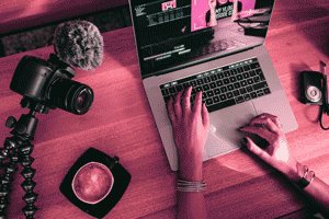 تولید محتوای با کیفیت با زرین ترجمه